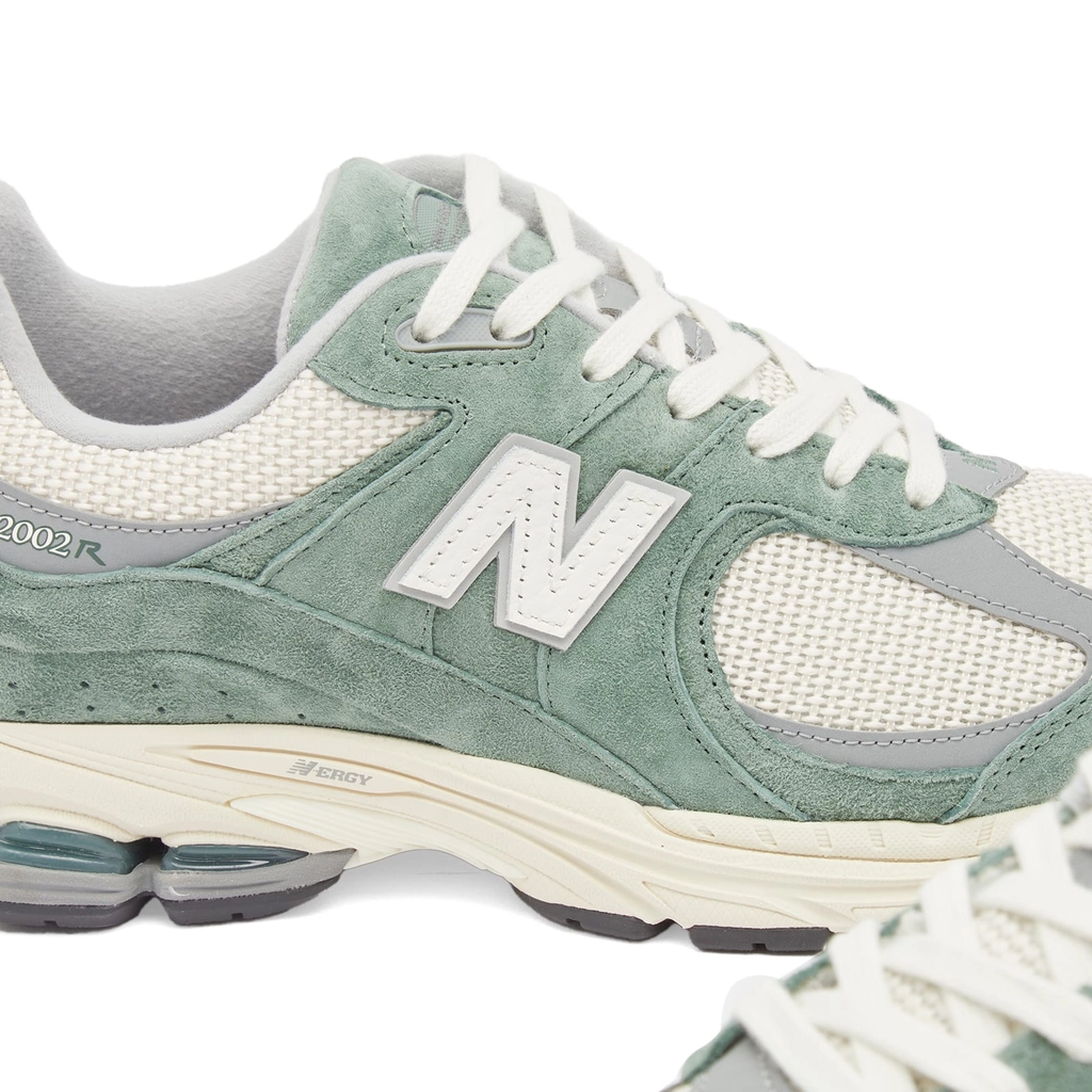 New Balance 2002R Sneaker Juniper